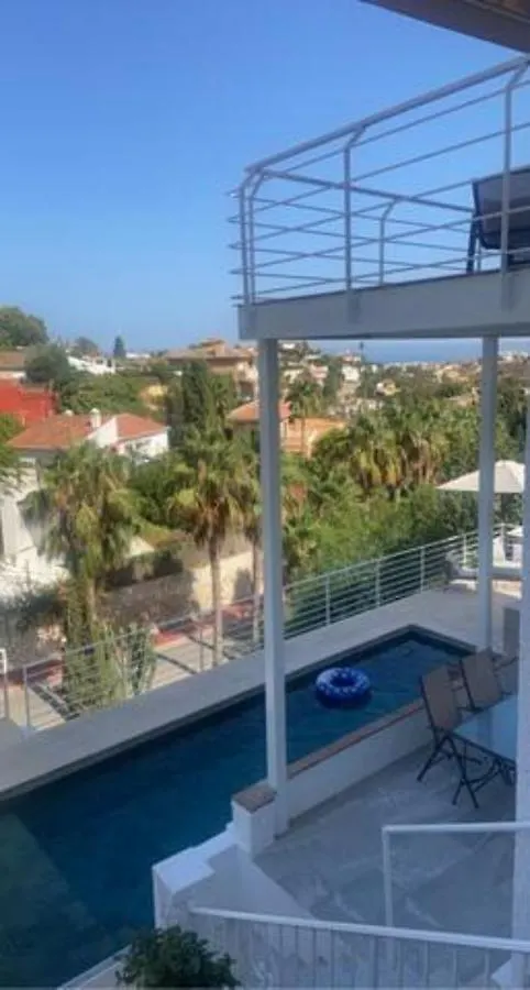 Appartement C Dans Une Villa Avec Piscine Chauffee & Jacuzzi, Chauffe En Extra Benalmadena